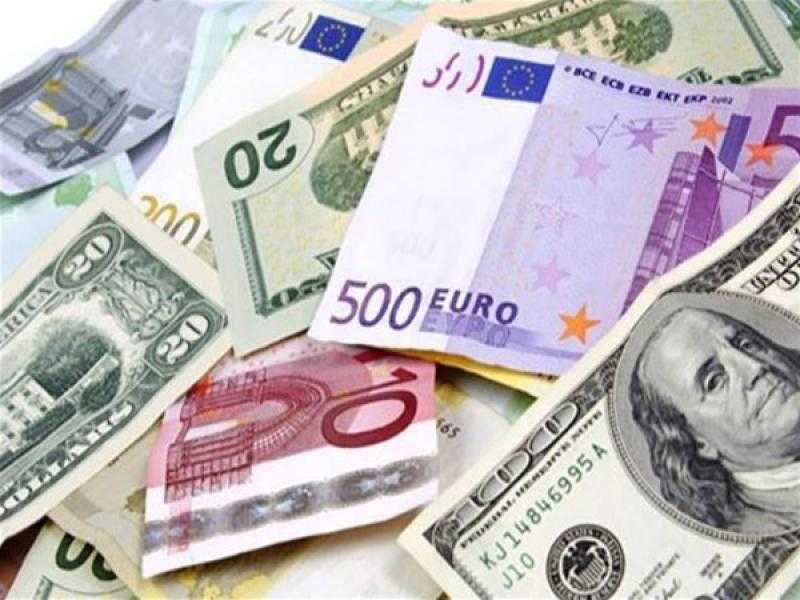 الدولار يرتفع قرشين في 4 بنوك.. ويصل إلى 30.25 جنيه