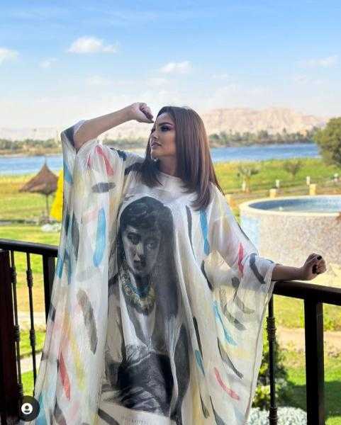 بشرى تظهر بإطلالة غير تقليدية في أحدث صور لها