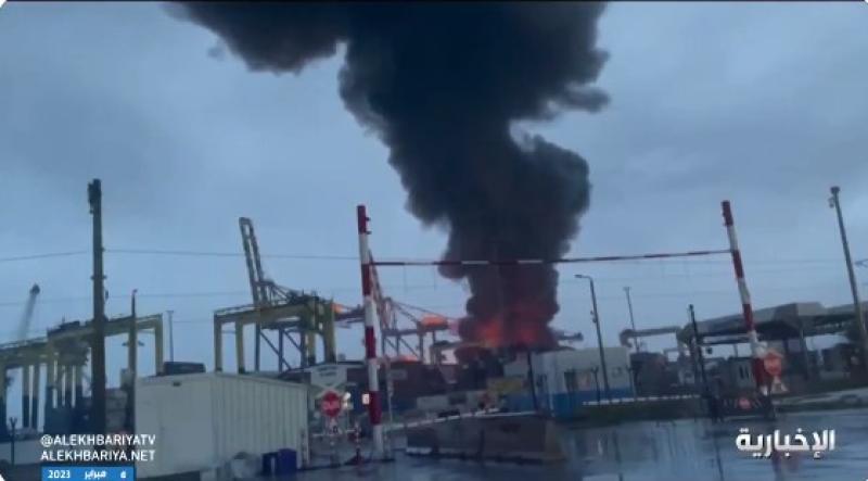 اندلاع حريق في ميناء الإسكندرونة في تركيا بعد الأضرار الناجمة عن الزلزال «فيديو»