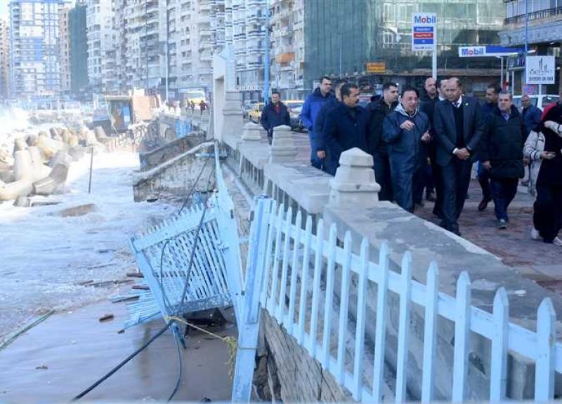 رصيف كورنيش الإسكندرية