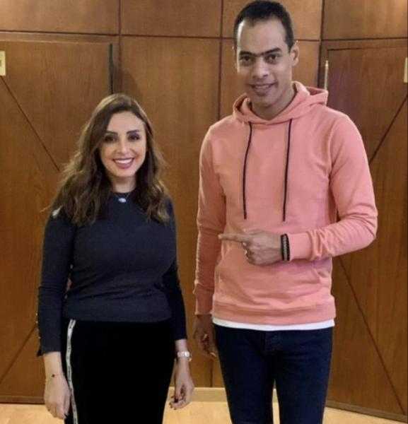 عمرو يحيى: «هتشتاقوا أغنية اختارت أنغام وهي فنانة وإنسانة رائعة»