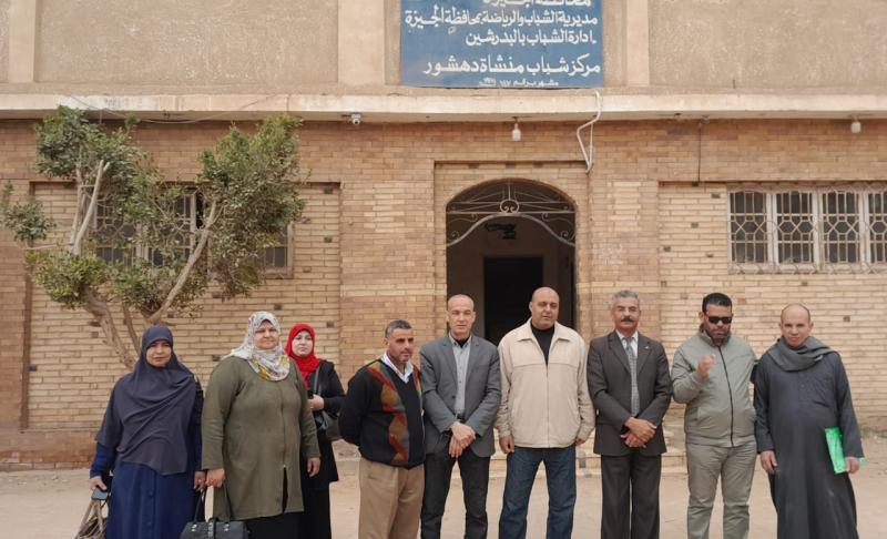 جامعة حلوان تشارك في فعاليات قافلة اختبارات محو الأمية الفورية للمواطنين بمركز شباب منشية دهشور