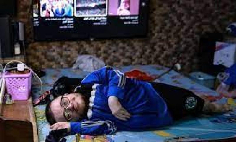 شاب أردني يتحدى الإعاقة