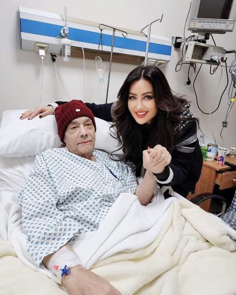 لطيفة تزور الموسيقار حلمي بكر بالمستشفى وتكشف تفاصيل حالته الصحية