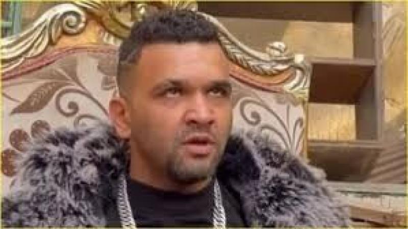 بعد هروبه من حكم قضائي.. قصة البلوجر «لوشا» وعلاقته بالفنان أحمد العوضي الذي تسبب في شهرته