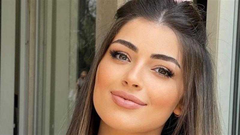 «ربنا يخليكم ليا».. أحدث ظهور لـ ليلى أحمد زاهر برفقة والديها من لبنان