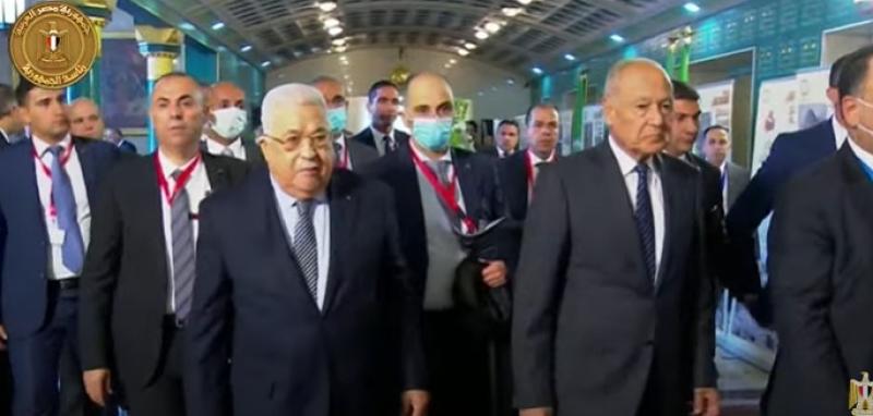 الرئيس الفلسطيني يصل مقر انعقاد مؤتمر دعم وحماية القدس