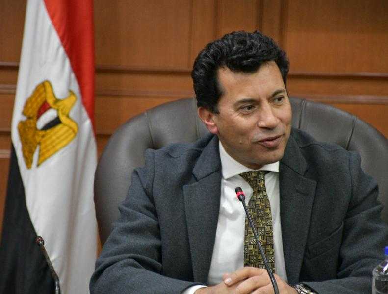 وزير الرياضة يهنئ فريق الشرقية للهوكي بعد الفوز ببطولة أفريقيا