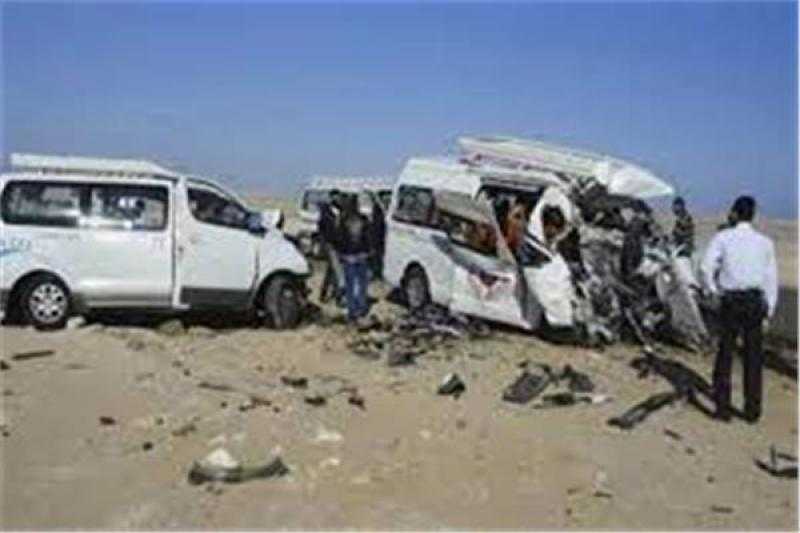 إصابة 4 أشخاص صدمتهم سيارة ملاكي بالطريق الزراعي في بني سويف