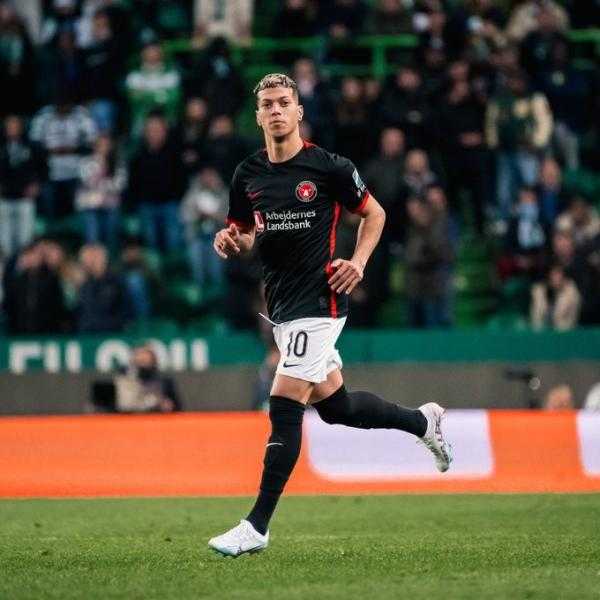 إمام عاشور يقود تشكيل ميتلاند أمام لونبي في الدوري الدنماركي