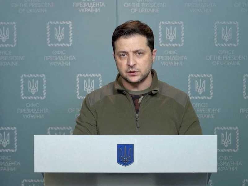 أستاذ علوم سياسية يكشف عن ارتباك غربي حول دعم أوكرانيا وصراع عالمي جديد - فيديو