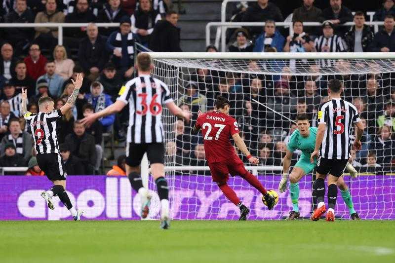 البروفة الأخيرة قبل مواجهة ريال مدريد.. ليفربول يواصل صحوته ويفوز على نيوكاسل بثنائية