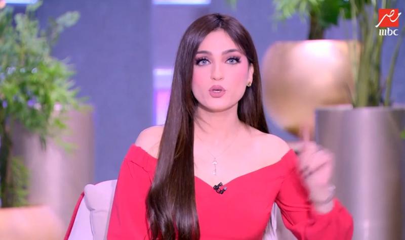 ياسمين عز للسيدات: «عيب تتنفسي وجوزك بيتنفس في نفس الوقت»