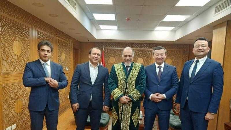 رئيس «الأعلى للطرق الصوفية» يستقبل وفدًا أوزباكستانيًا