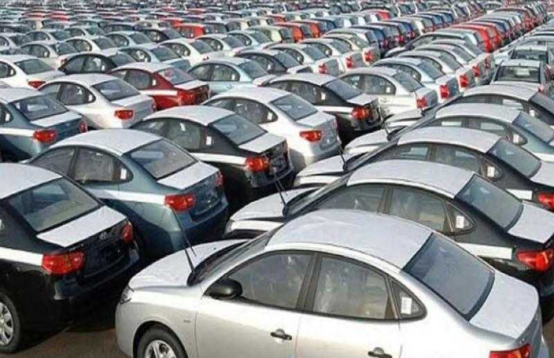 برلماني يحذر: صناعة السيارات يتم ضربها بمقتل في هذه الحالة.. «فيديو»