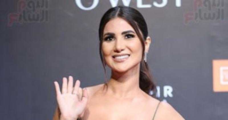 هدى الإتربي بإطلالة مبهجة بأحدث جلسة تصوير لها في دبي