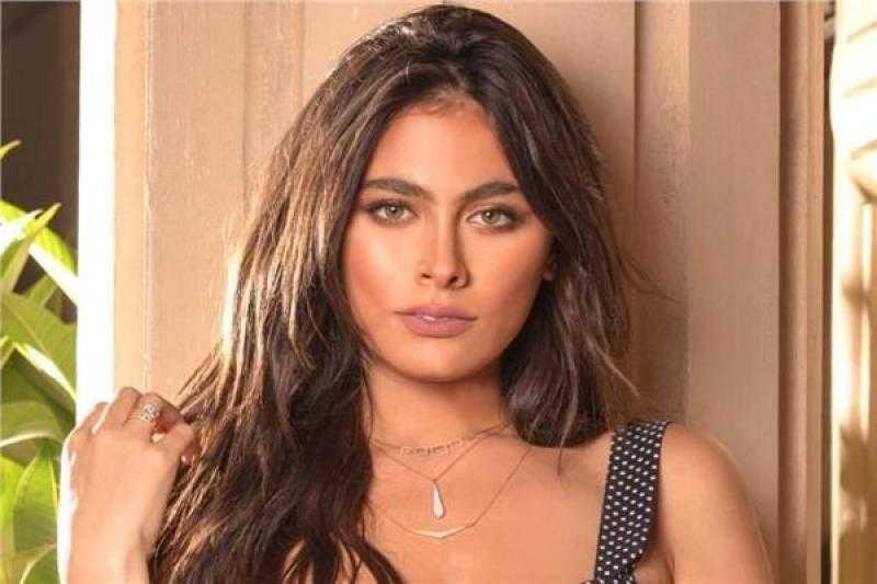 هاجر أحمد بإطلالة رياضية تكشف عن رشاقتها