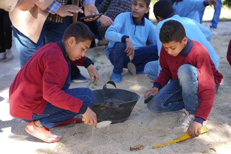 محكى الحفائر.. وسيلة لتصحيح المفاهيم لدى الأطفال «فيديو»