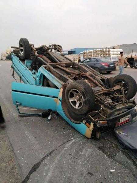إصابة 19 شخصًا في انقلاب سيارة محملة بجهاز عروس بالبحيرة