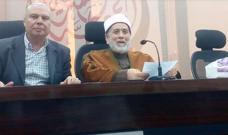 خلال الندوة