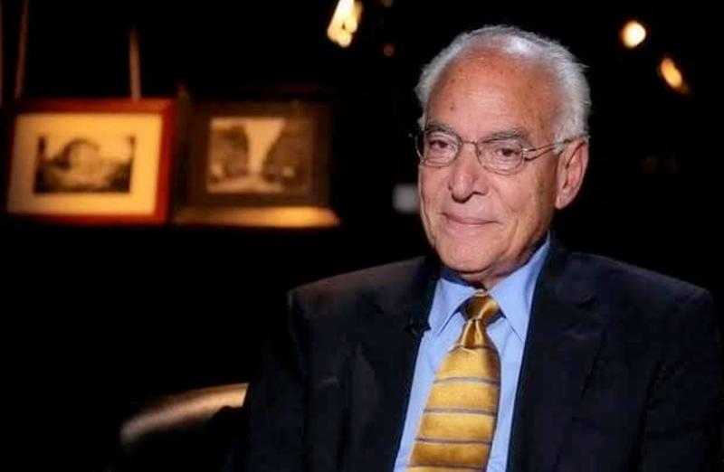 فاروق الباز يفجر مفاجأة بشأن حركة الأرض وحدوث الزلازل