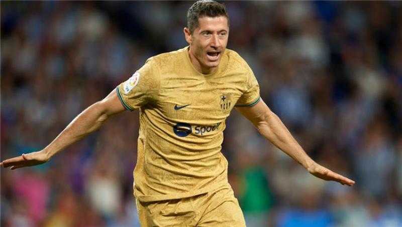 تقارير إسبانية: ليفاندوفسكي يغيب عن مواجهة ريال مدريد وبرشلونة