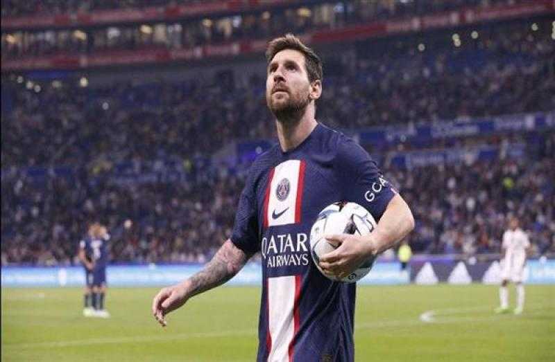 زوجة ميسي تثير الجدل بشأن عودة الأرجنتيني إلى برشلونة