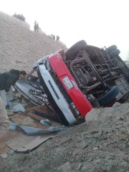 إصابة 8 أشخاص في حادث بطريق صحراوي البحيرة