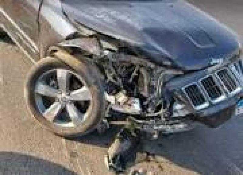 إصابة 4 أشخاص في حادث اصطدام سيارة ملاكي بالرصيف على طريق أسيوط