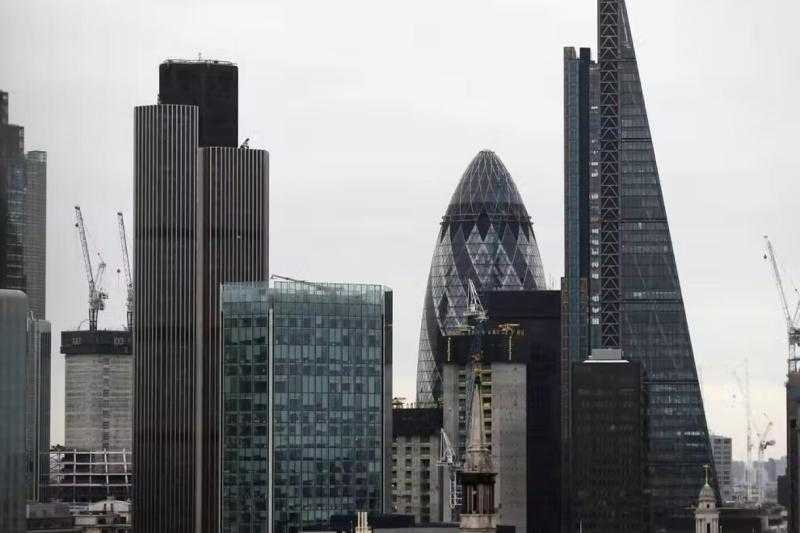 خبير اقتصادي يكشف دلالات تقرير المعهد المالي البريطاني عن اقتصاد مصر - فيديو