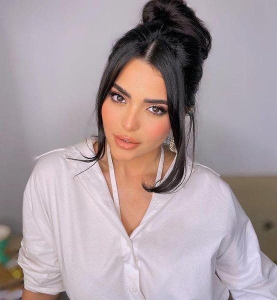 أسماء جلال