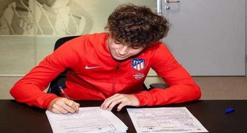 لاعب مصري يعلن تمثيل منتخب إسبانيا بعد رفض المسئولين انضمامه للفراعنة