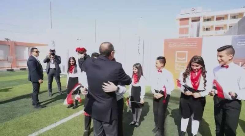 السيسي وأطفال المنيا