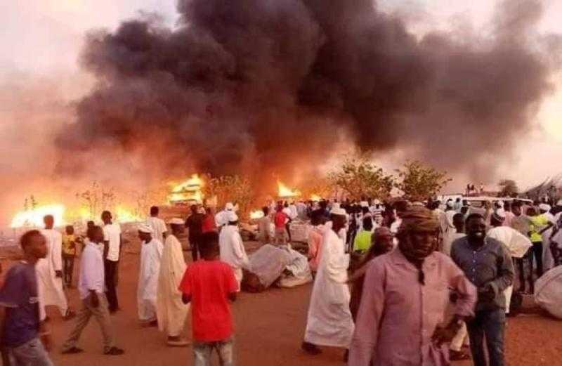 نيران تخرج من باطن الأرض وتلتهم عشرات المنازل في السودان.. ماذا يحدث؟ - صور