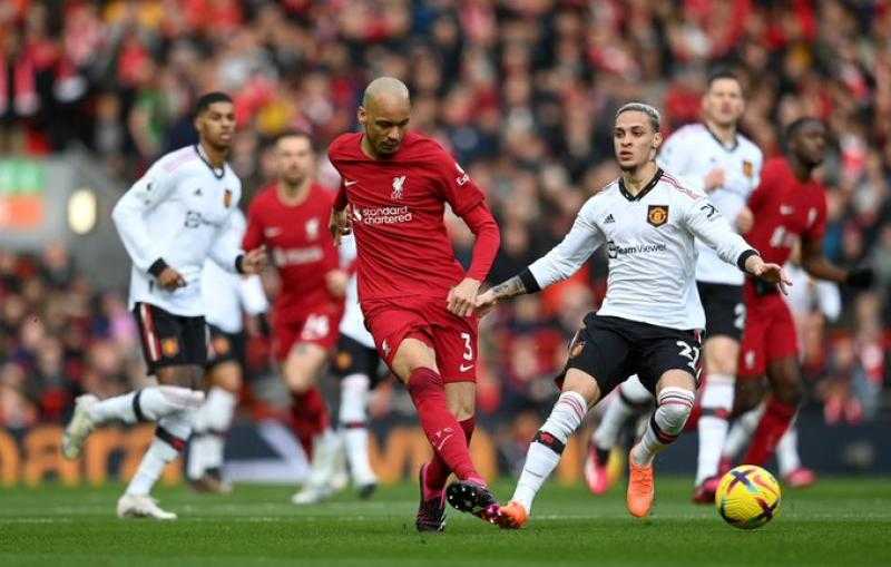 ليفربول ضد مانشستر يونايتد .. رفاق صلاح يتقدمون في الشوط الأول
