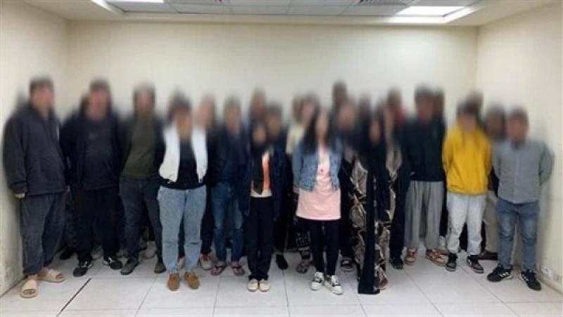 المتهمين 