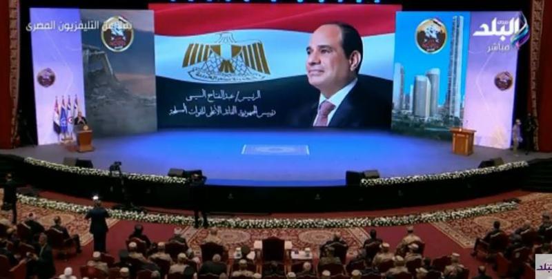 السيسي: «اوعوا يا مصريين تتسببوا في خراب بلدكم مرة تانية»