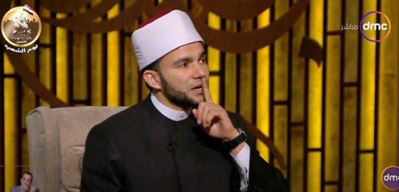 شاهد.. أزهري يروي «قصة مؤثرة» عن عُمر بن الخطاب وأسرة أحد الشهداء