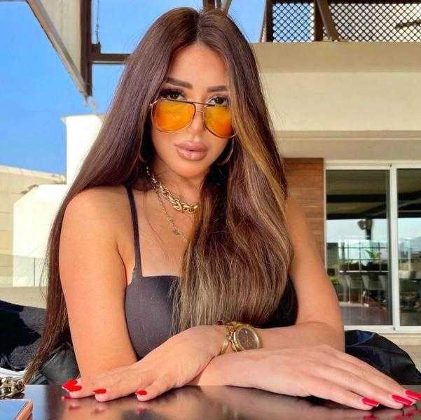 سارة سلامة تسحر القلوب بإطلالة أنيقة