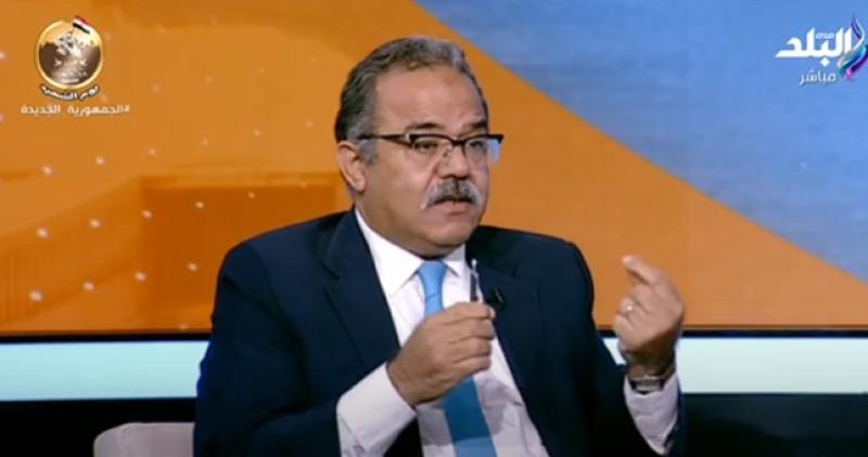العسقلاني: «الدولة قطعت من لحمها الحي علشان التجار».. فيديو