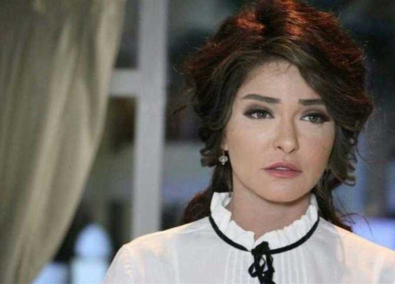 علا غانم عن زوجها: «مكناش عايشين مع بعض أنا كنت مأجراله بيت وعملاله مرتب 7 ألاف دولار»