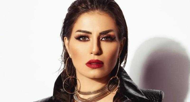 منة فضالي تشارك جمهورها بصور جديدة من رحلتها الأخيرة في باريس