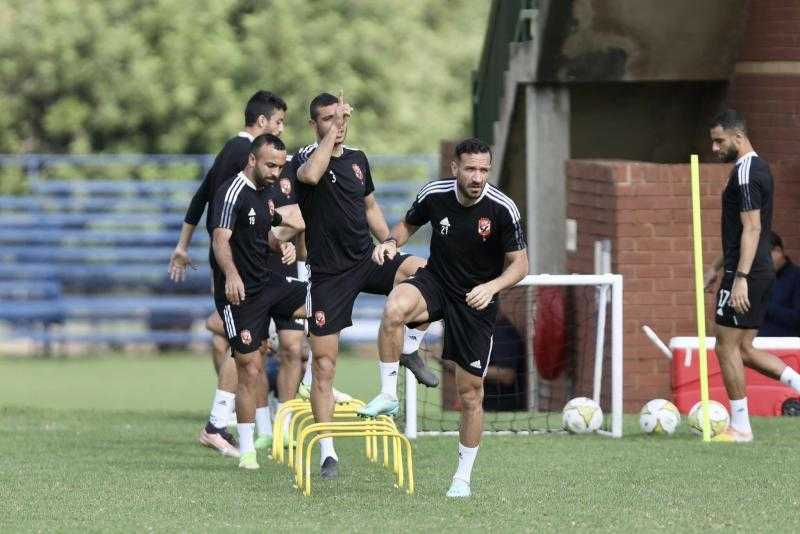 تفاصيل مران الأهلي الأخير في جنوب إفريقيا قبل السفر إلى الكاميرون