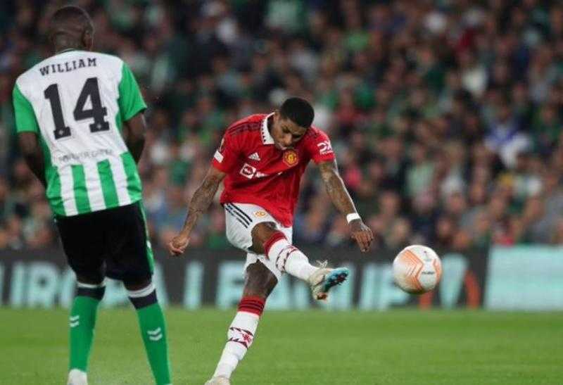 يونايتد يفوز على بيتيس بهدف نظيف في الدوري الأوروبي