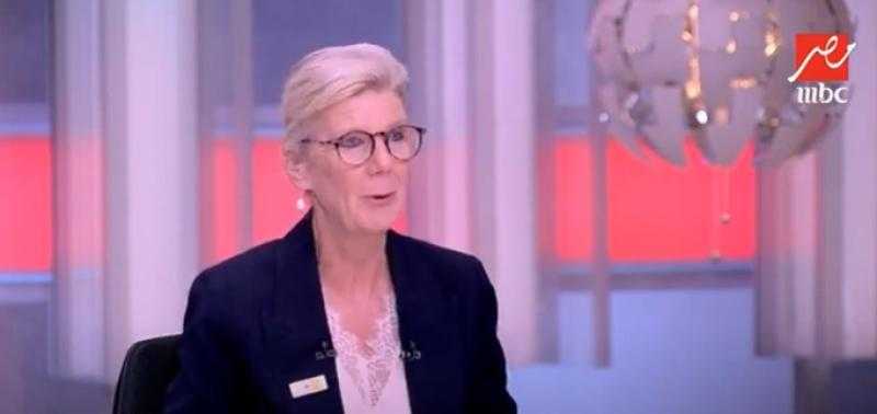 ممثلة الأمم المتحدة في مصر تُحذر الفتيات من استخدام الإنترنت لهذا السبب - فيديو