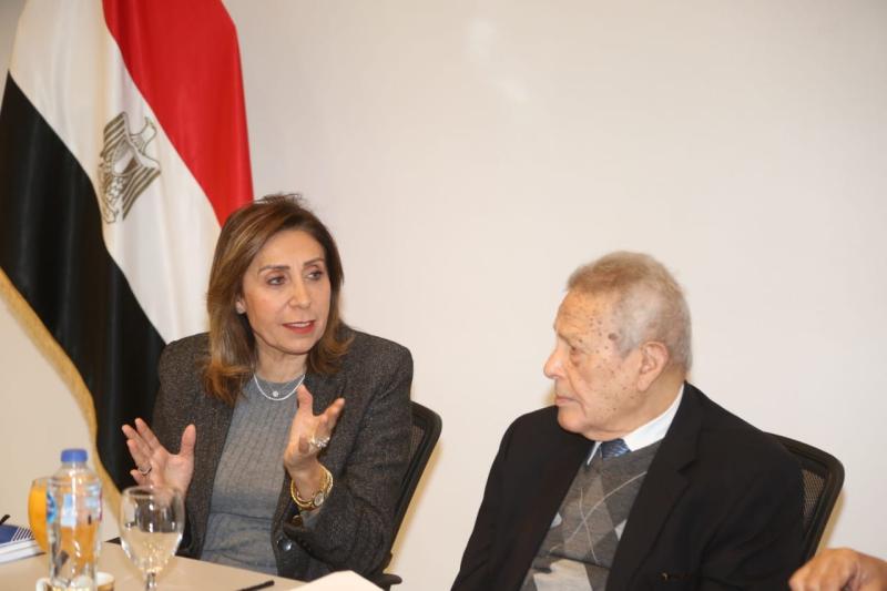 خلال اللقاء