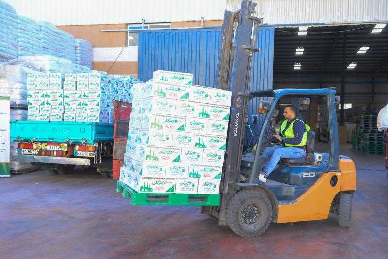 أحمد موسى: توزيع الداخلية سلع غذائية على محدودي الدخل مبادرة إيجابية.. فيديو