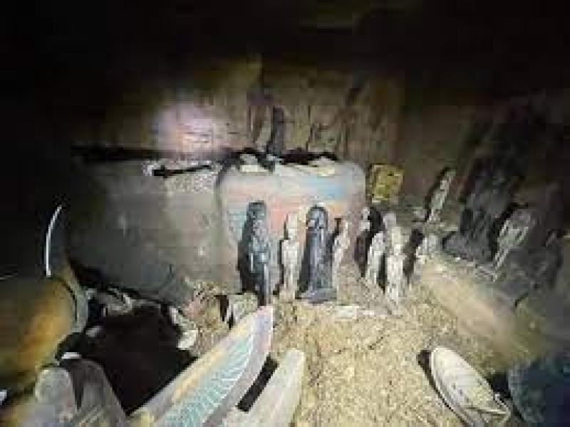 مقبرة فرعونية مزيفة