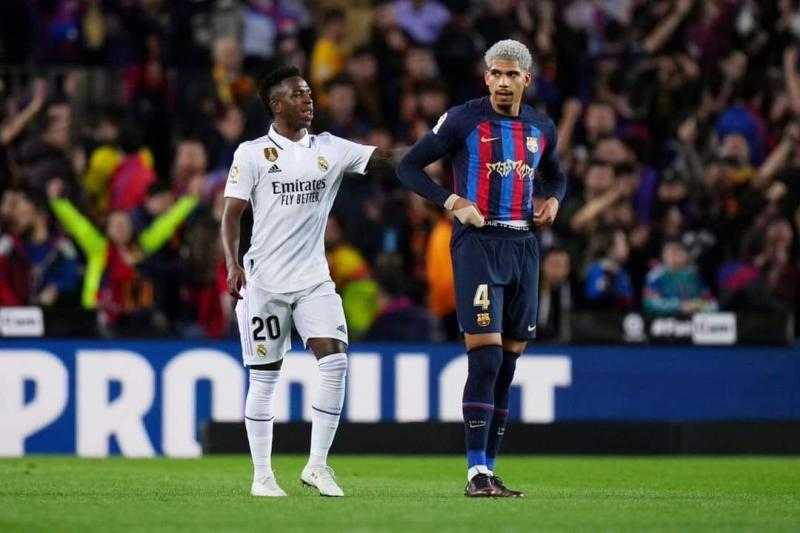 شوط أول مثير.. برشلونة يتعادل أمام ريال مدريد في الدقائق الأخيرة