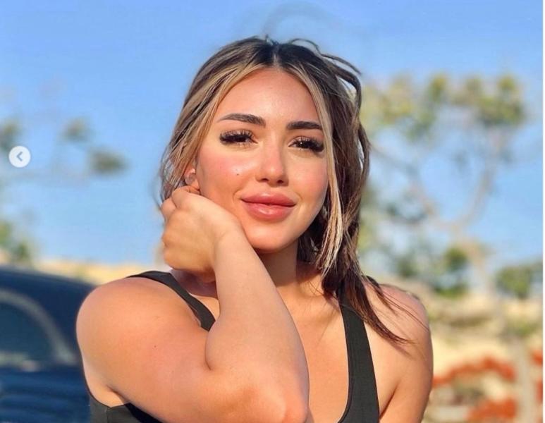 سارة سلامة 